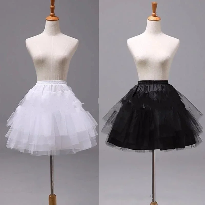 Novo design de primavera branco preto curto anáguas mulheres uma linha 3 camadas underskirt para casamento noiva