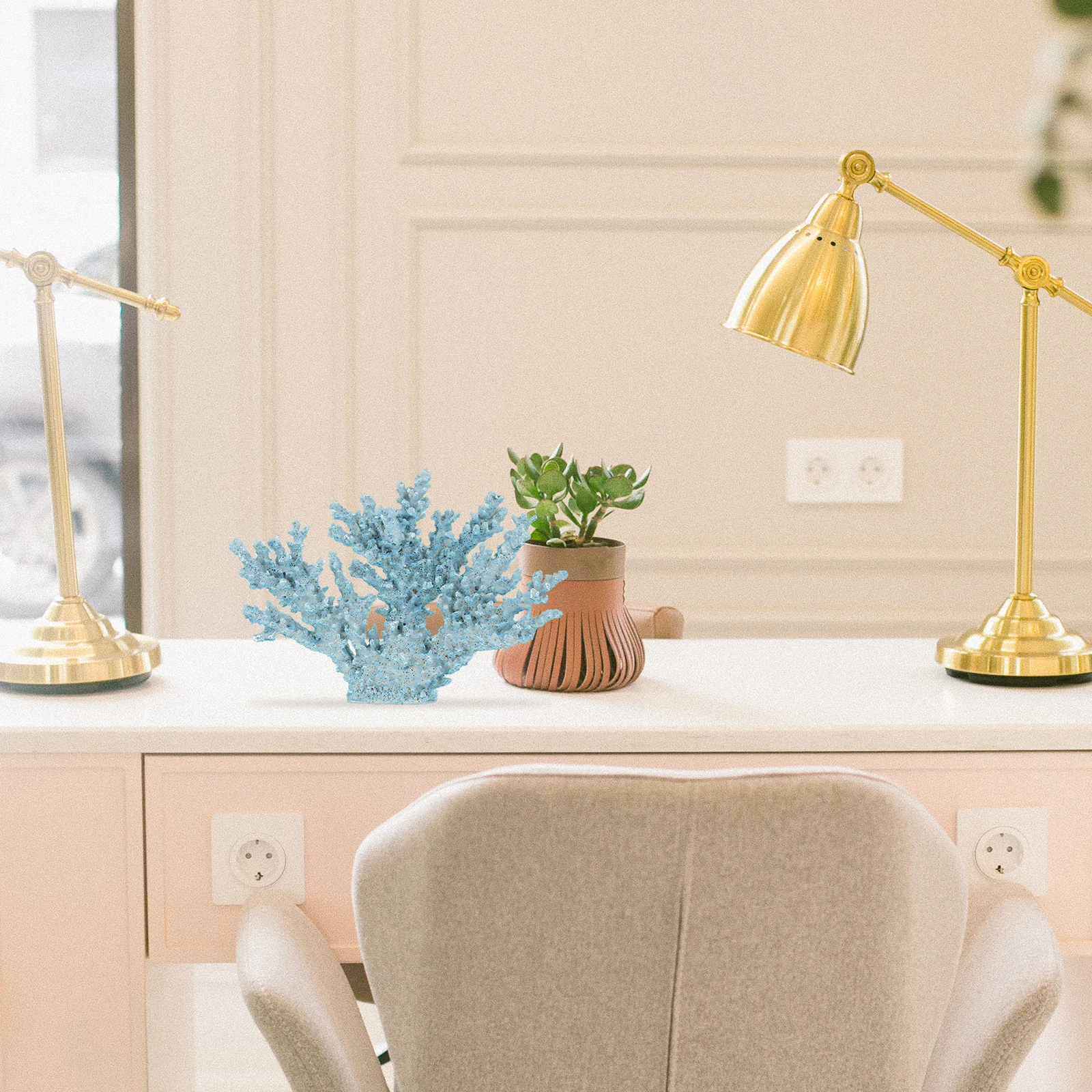 

Resin Coral Decor Elegant Desktop nament for Home Office Living Room Bedroom Car Stylish Red Figurine Sculpture Household