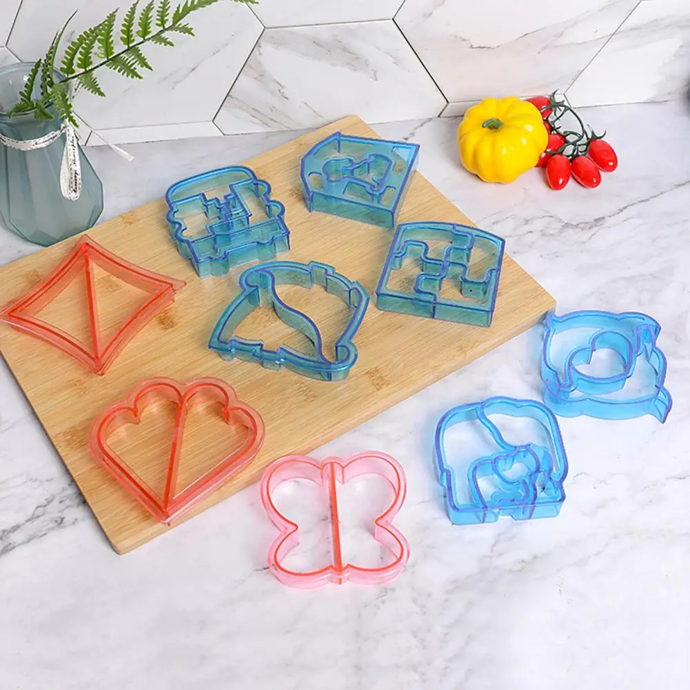 Sandwich Cutters Mould Butterflies Dolphin Elephant Dinosaur Love Heart Puzzle Star Press DIY Toast Cutting Maker Mold Mould