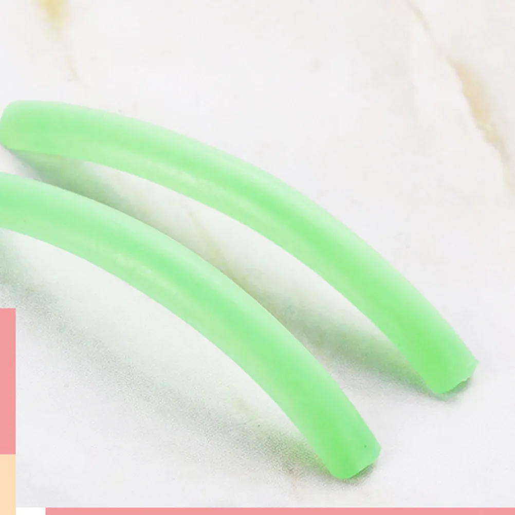 6Pairs Premium Silicone Eyelash Extensions Gasket Set for Salon Use Prevents Glue Drying Protects Delicate Eye Area Easy Clean