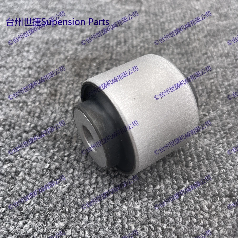 Front Lower Track Control Rod Arm Bushing For MERCEDES BENZ GLK-CLASS 204 2007-2015 2123330214 2043308011