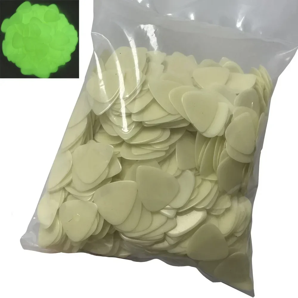 100Pcs Glow in the Dark Guitar Picks 0.46mm 0.71mm 0.96mm Luminous Fluorescent Plectrum Mediator Blank Without Any Printing