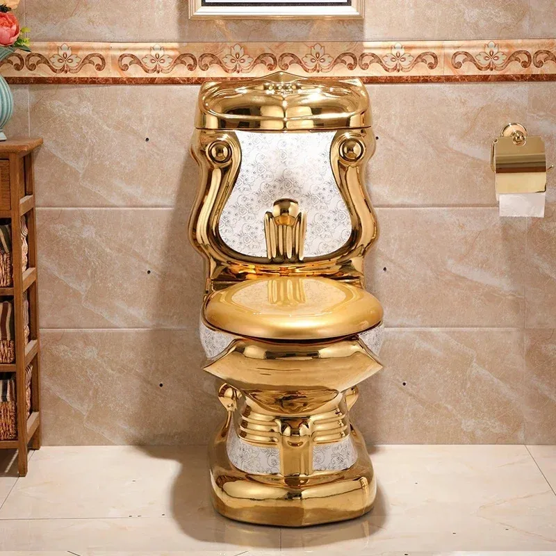 Royal Extreme Golden Electroplated Ceramic One-Piece Toilet Hotel Quality Bathroom Commode for Spaces