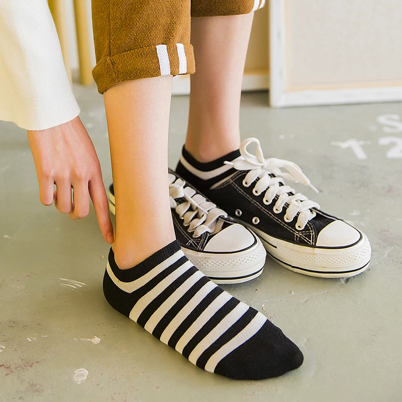 5 Pairs Women Socks Black White Striped Stars Short Socks Female Harajuku Cotton Casual School Girls Spring Summer Ankle Socks