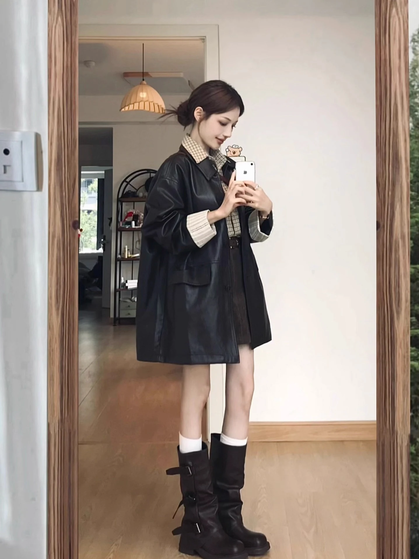 

Retro Style Cool Black Leather Jacket Women's 2025 New Turn-down Collar Mid-length Trendy Small Size Jacket Fashionable