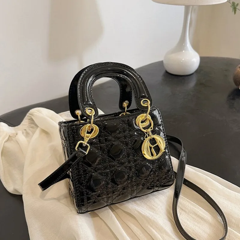 

Женская доступная сумочка Budget Conscious без вмешающего стиля, умная покупка с отличным значением