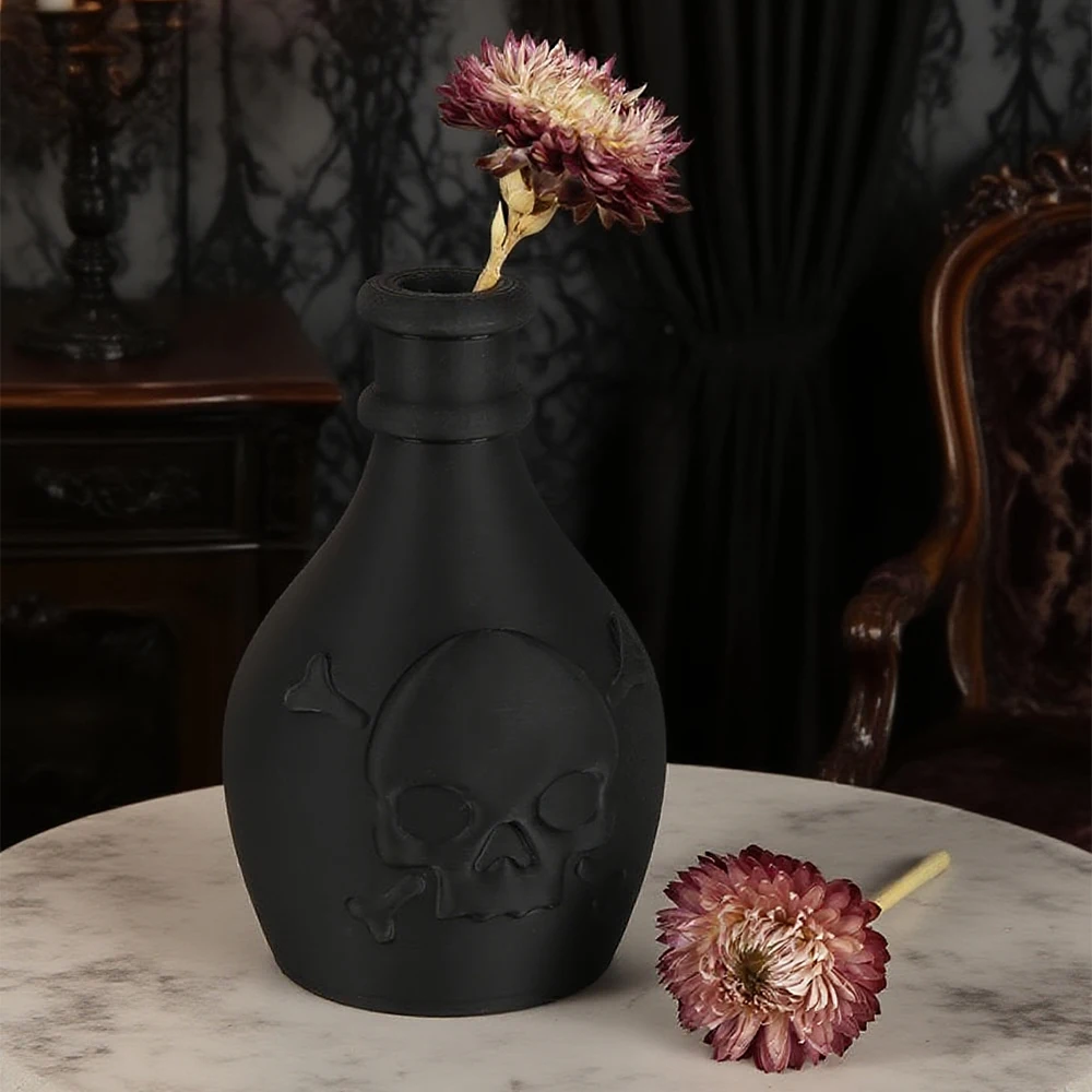 Cross-border Dark Style Skull Vase Black Funny Decorative Bottle with Dried Flowers Adds Mysterious Art Aura to Desktop A Stylis