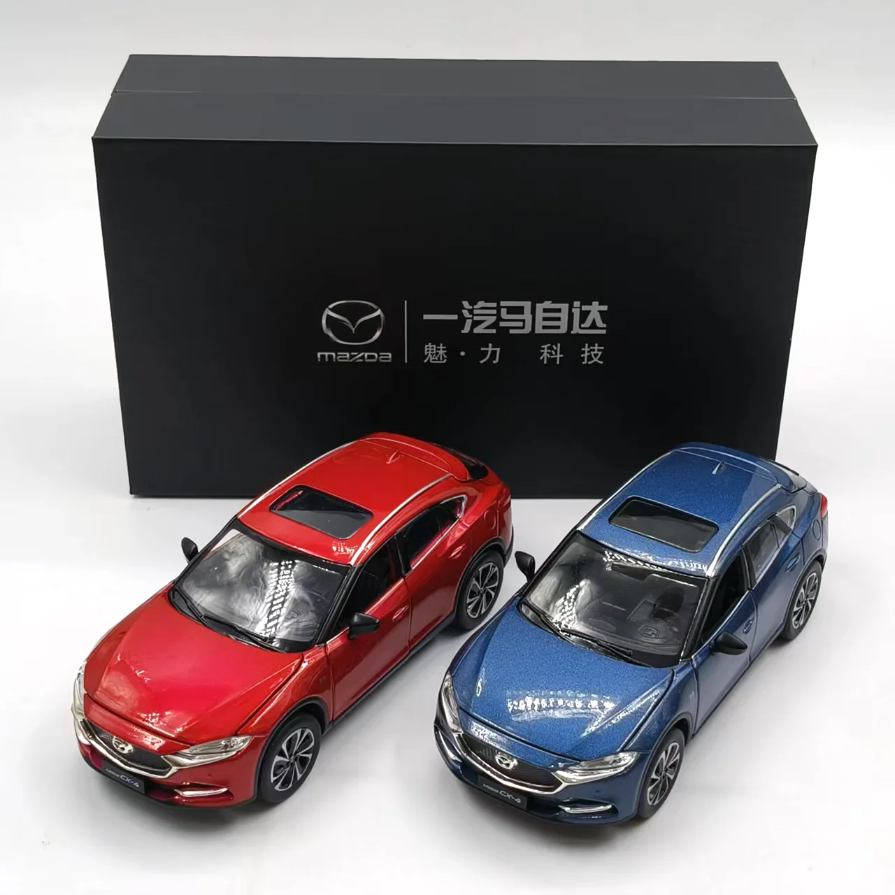 

Литой под давлением масштаб 1:32, FAW Mazda CX4 2020, модель автомобиля из сплава, Коллекционная игрушка, подарок, сувенир, украшение для дисплея