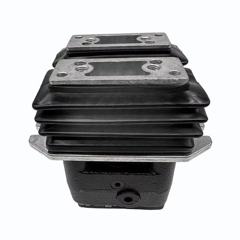 

Excavator Spare Parts TRAVEL Pilot Valve YN30V00105F1 YN30V00105F2 YN30V00105F3 for KOBELCO SK200 SK230 SK350-8