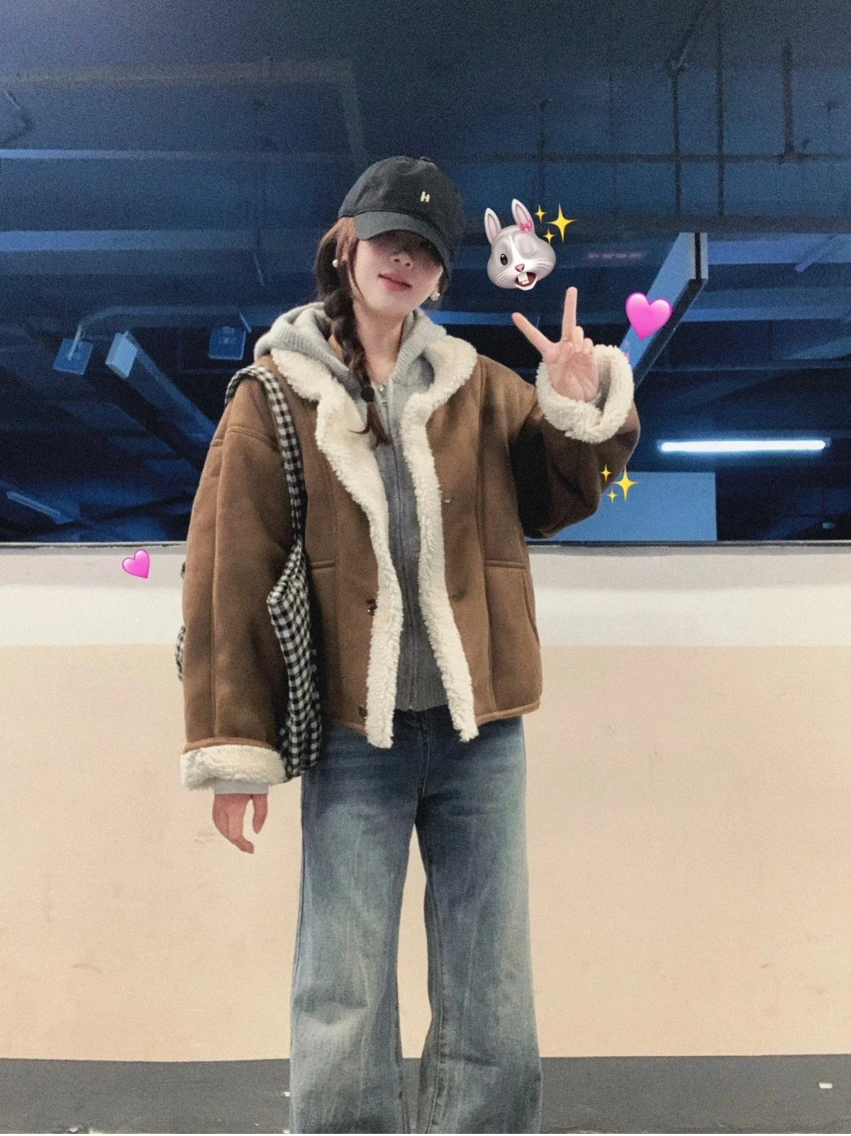 Куртка из овечьей шерсти Аляска Женская жаккардовая деталь с цветочным узором и пуговицами спереди Вечернее подход для особых случаев Заявление GF