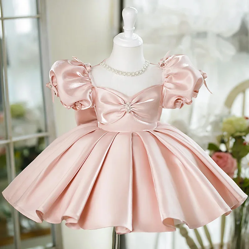 Vestido elegante de satén rosa con perlas y cuentas para niña, vestido de flores hasta la rodilla para boda, encantador vestido de fiesta de cumpleaños para niño