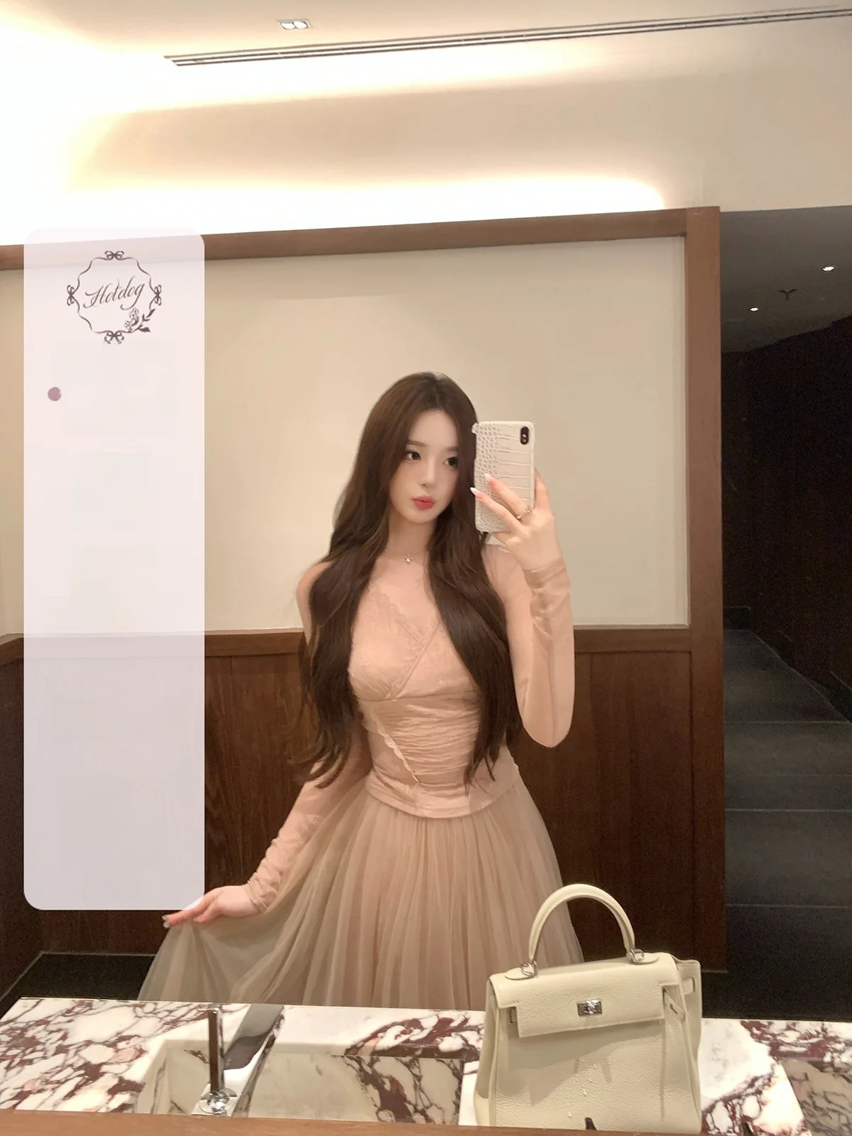 

Original Design Hotdog Long Sleeve V-Neck Lace Top Tulle Skirt Set Women's Fashion Spring Autumn Winter round Neck Overhead