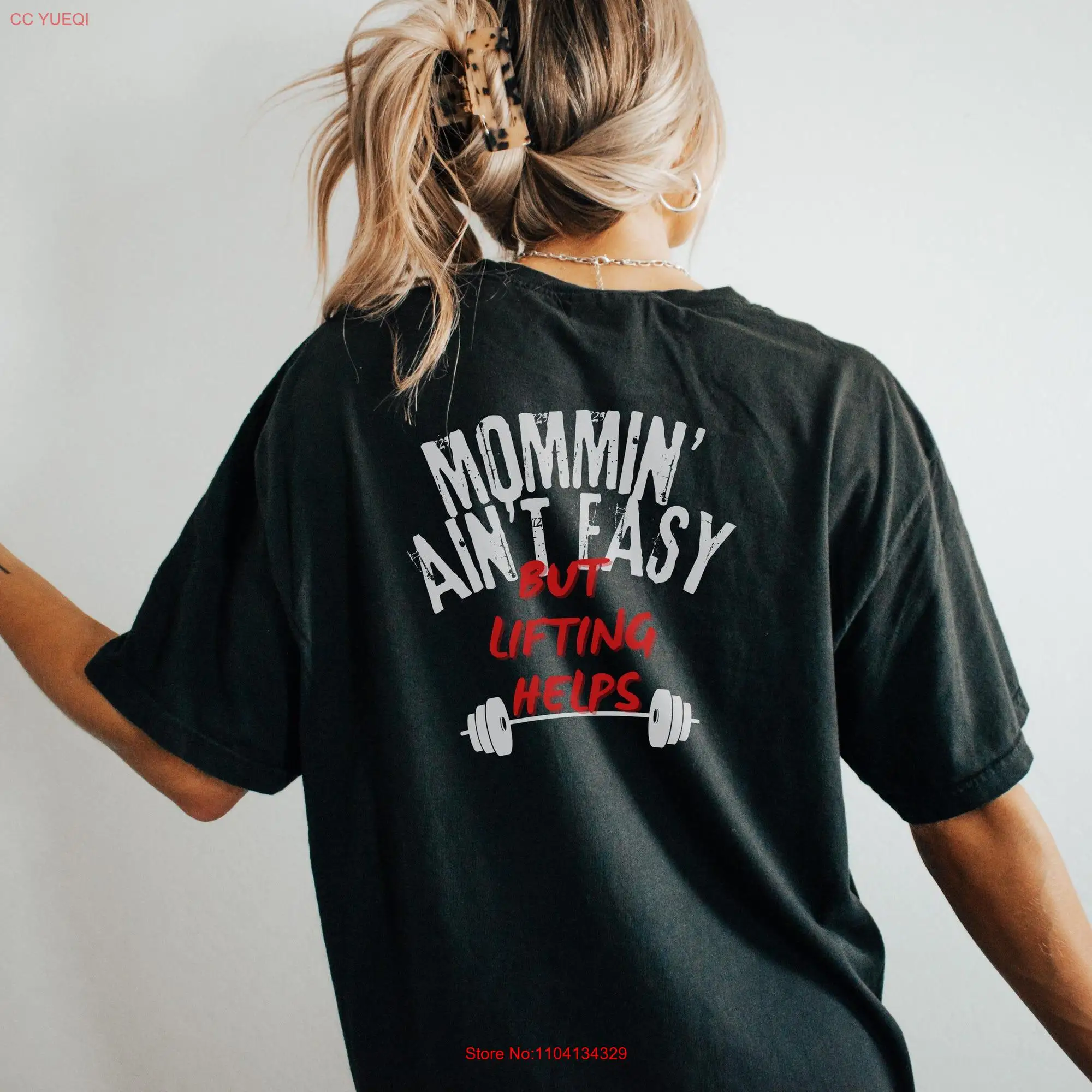 Mommin' Ain't Easy Funny Oversized T Shirt for Gym mom Lifting Pump Cover Muscle Mommy Perfect Bodybuilding Cardio