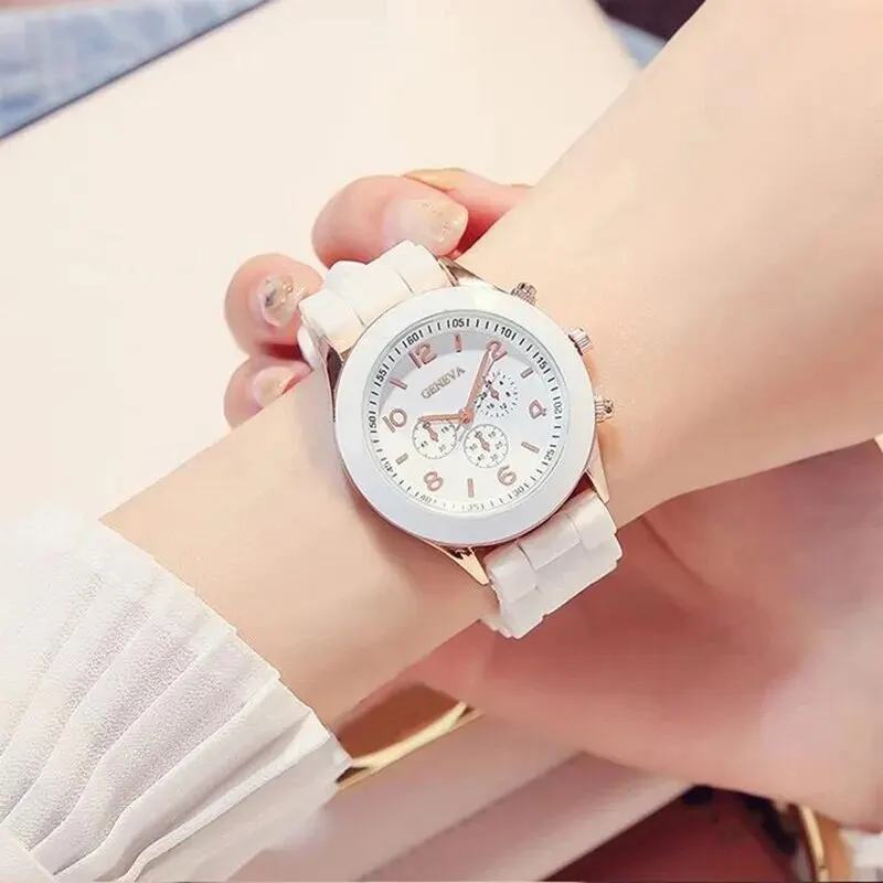 4pcs Fashion Simple Set Watches Luxury Men Women Silicone Tape Quartz Watch for Silver Business Casual Bracelet Wristwatch