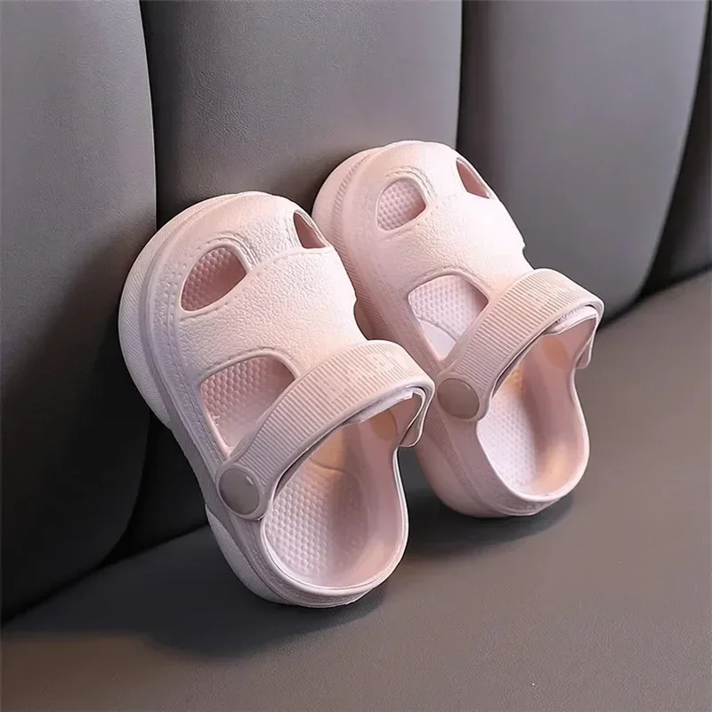 New Kids Summer Sandals Hole Shoes Baby Anti-slip Soft Floor Boys Girls Beach Sandals Slippers 1-6 Years Children