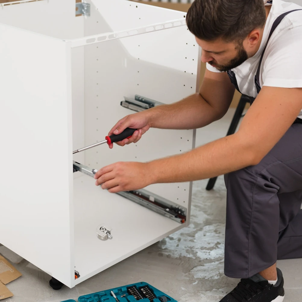 

10 Pcs Zinc Alloy Shelf Fixer 3 in 1 Screw-in Dowel Eccentric Plate Holder for Furniture Assembly Fastener