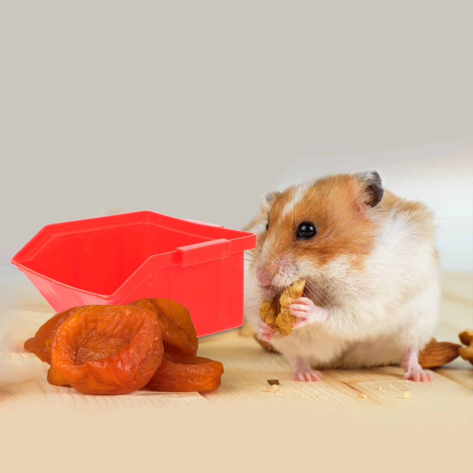 

2pcs Hamster Toilet Mat Urine Sand Toilet For Small Pet Sturdy Eco-Friendly Plastic Compact Practical Pet Hamster Supplies Sand