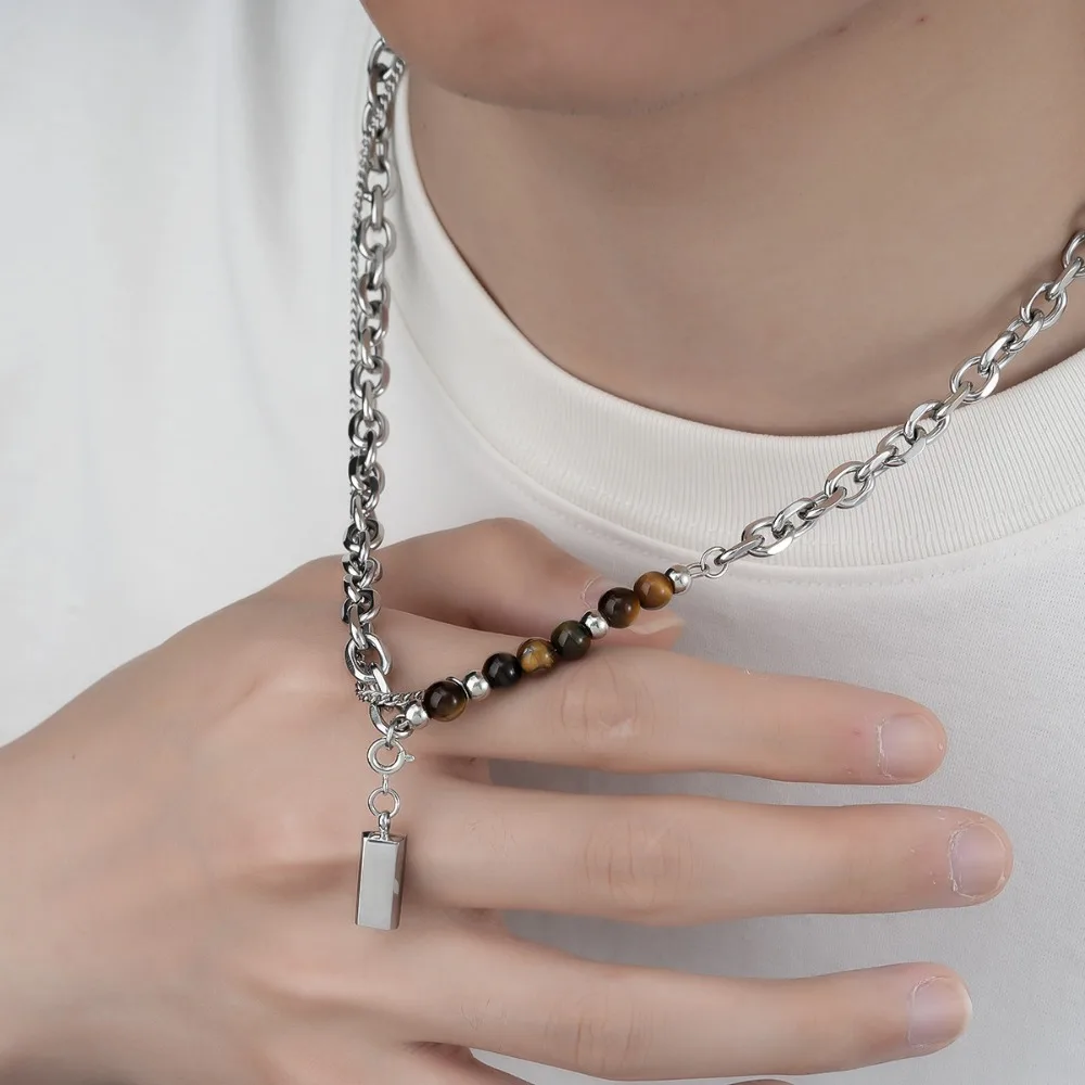 Titanium Steel Neutral Wind-flow Cuban Chain Women's Jewelry That Won't Fade High-end Design Multiple Combinations Available.