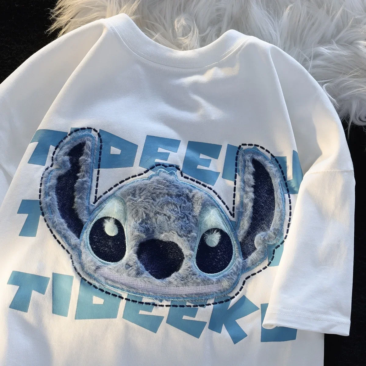 

Футболка Kawaii Stitch с коротким рукавом, новая свободная текстура японского аниме, удобная и Стильная белая мультяшная, подарок на день рождения