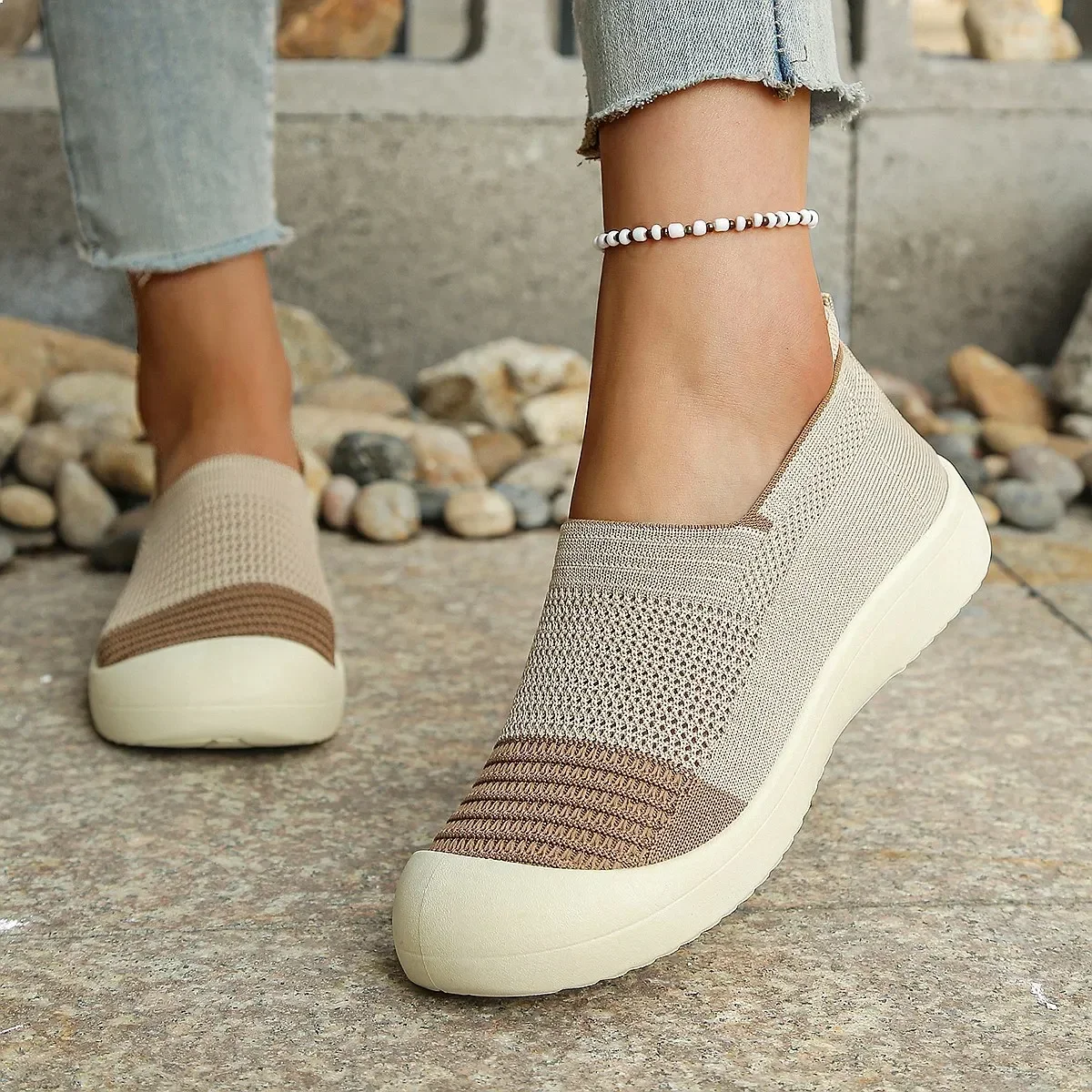 Womens Retro Slip On Shoes Comfortable Summer Fashion