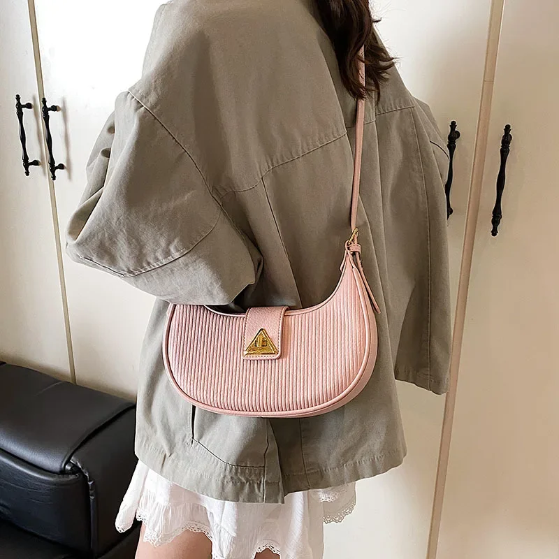 

2025 Trendy Women's Crescent Moon Mini Bag - Portable Summer Fashion Texture Shoulder Crossbody Bag