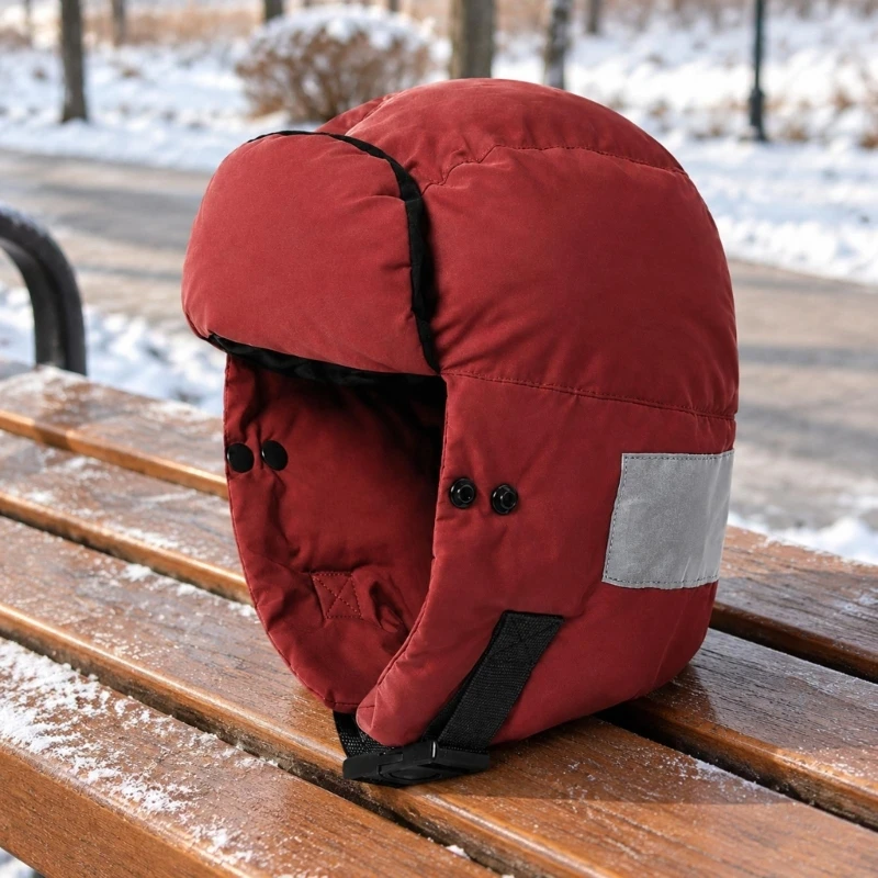 Thickened Winter Hat with Ear Panels, Adjustable Under-Chin Closure, and Reflective Side Detail for Outdoor Outings, Cold Y08E