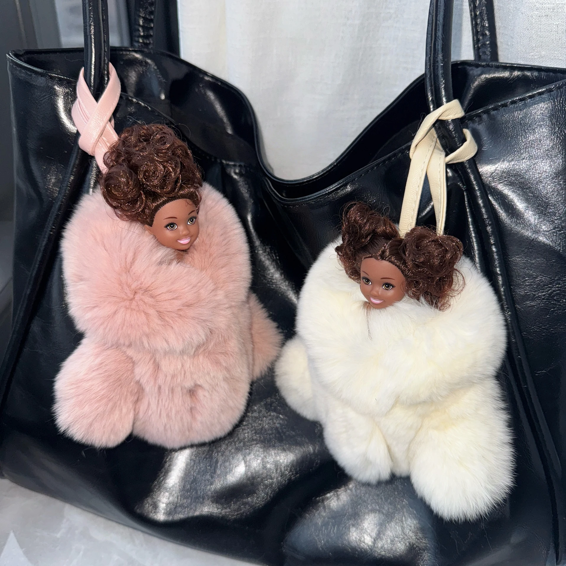 

Милая меховая кукла с леопардовым принтом, черная кожаная кукла, модель сумки, подвеска, сумка для аксессуаров, подвеска, подарок для девочек