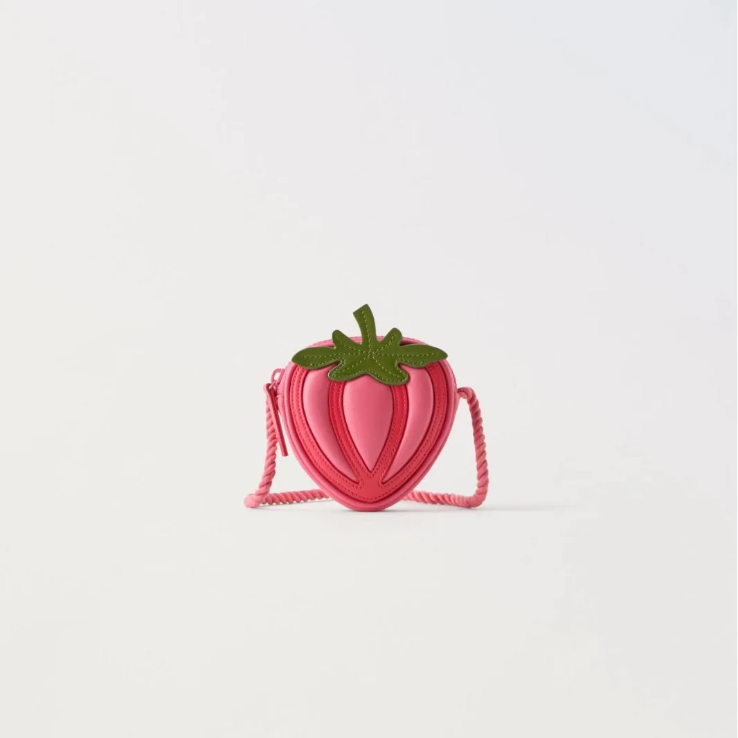 New Leather Concave Shaped Pink Strawberry Fruit Bag Three-dimensional Children's Crossbody Bag Women Crossbody Bags and Purses