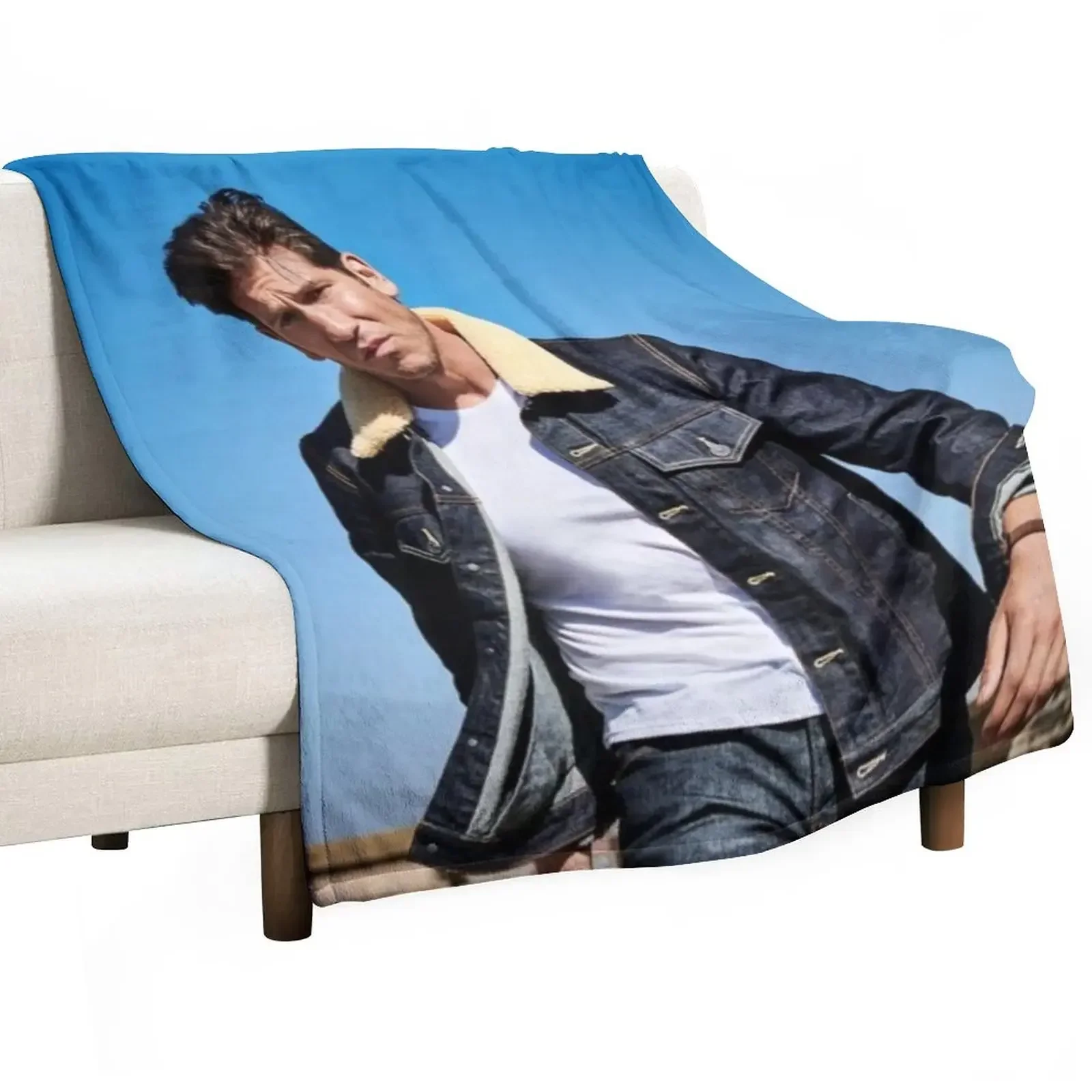 

COLOR J.BERNTHAL Throw Blanket Soft Plush Plaid Thin Thermals For Travel for sofa Blankets