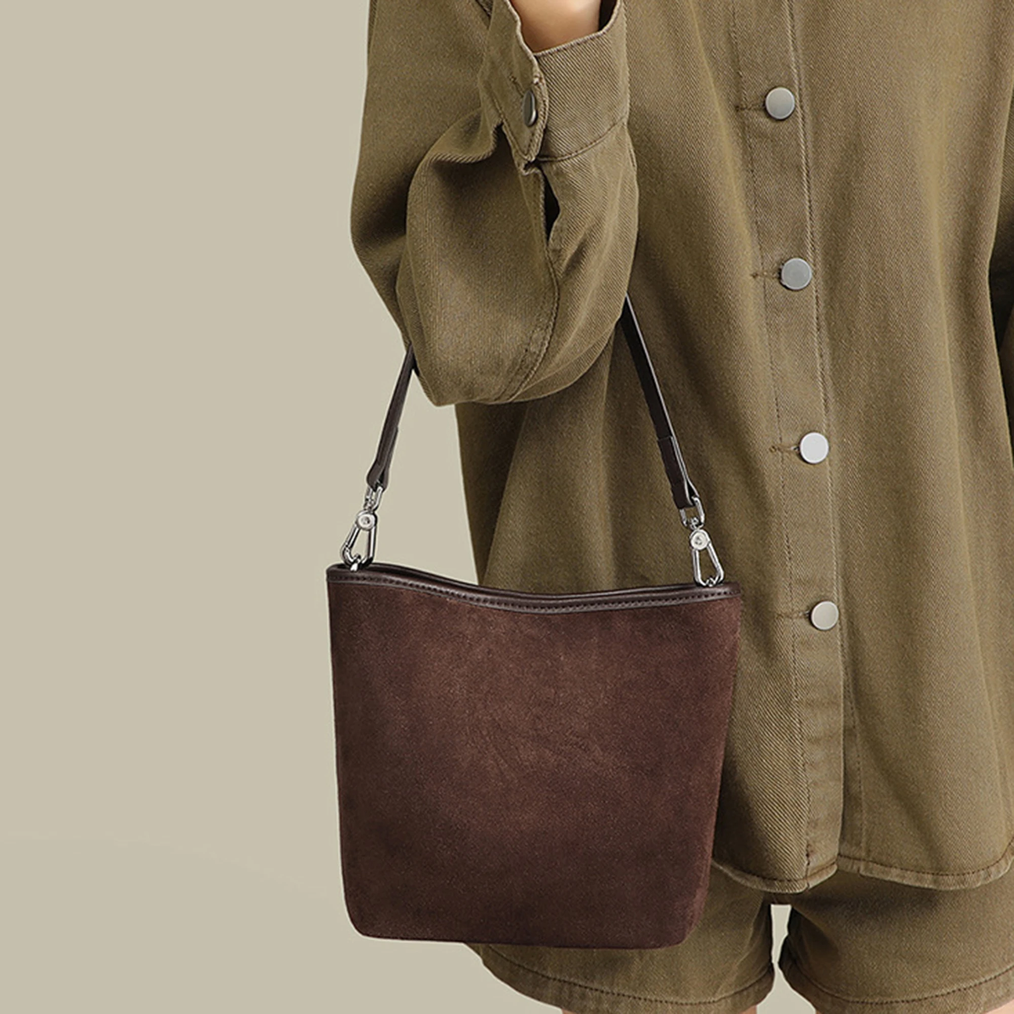 CKKUI 2026 New Women's Shoulder Bag Retro Genuine Leather Simple Design Ladies Crossbody Bag Winter Shopping Versatile Small Bag