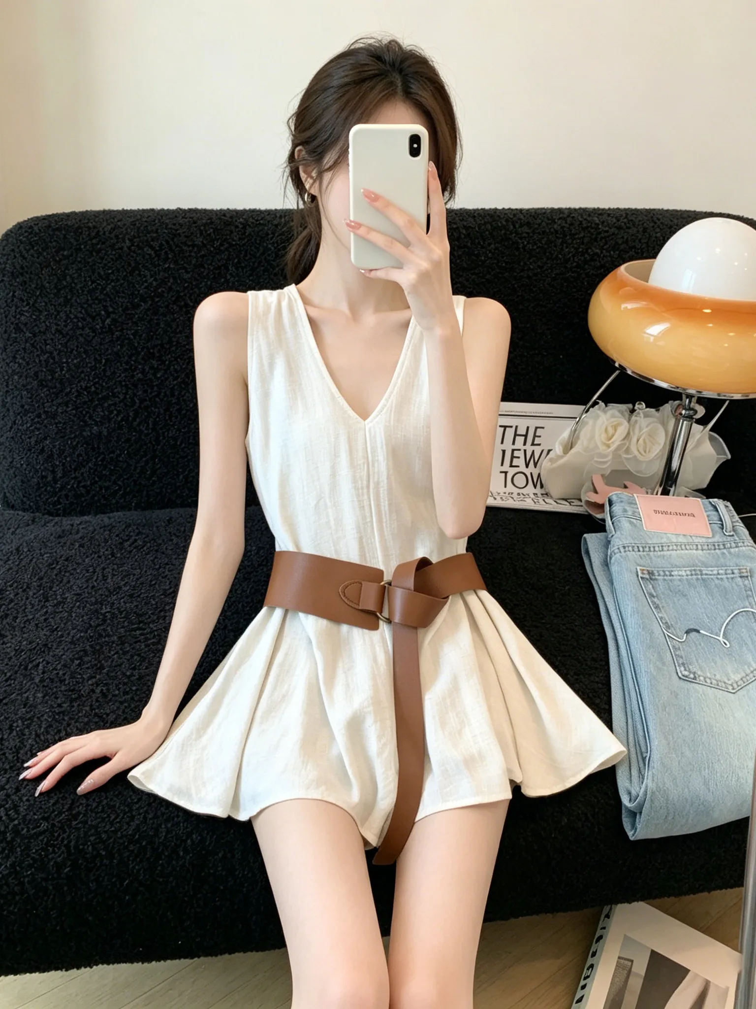 

Fashionable V-Neck Sleeveless Shirt Women's Summer Outerwear Korean Style Belted Waist-Cinching Hanging Neck Vest Top
