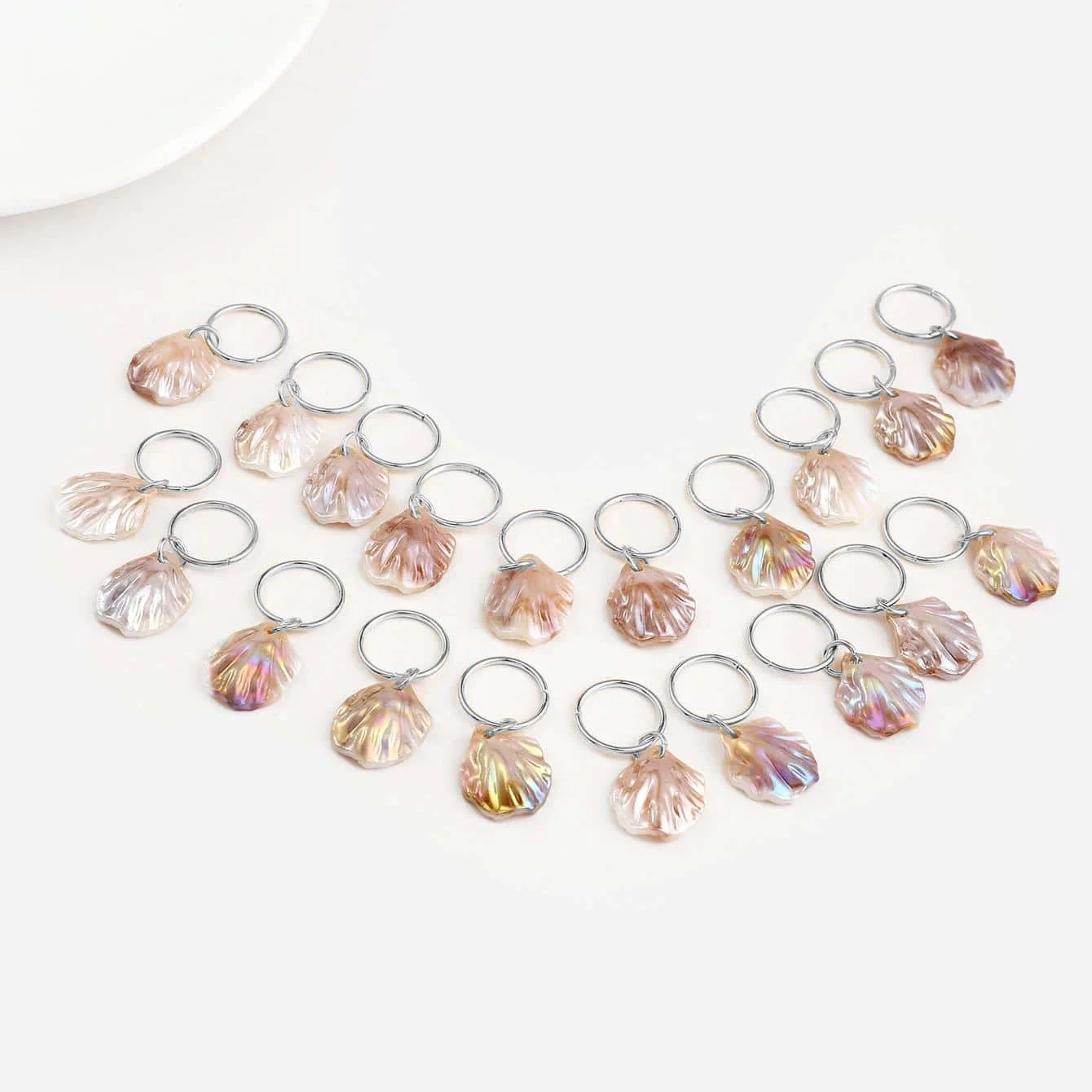 20pcs Women Shell Charm Braided Hair Rings - Unique Headdress Dreadlock Hair Clips for Stylish Hair Accessories Loc Hair Jewelry