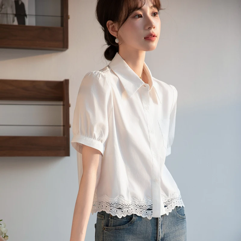 2025 Nieuwe mode elegante Franse stijl kant patchwork kort shirt korte mouw zomer witte blouse kantoor dame basis tops shirt