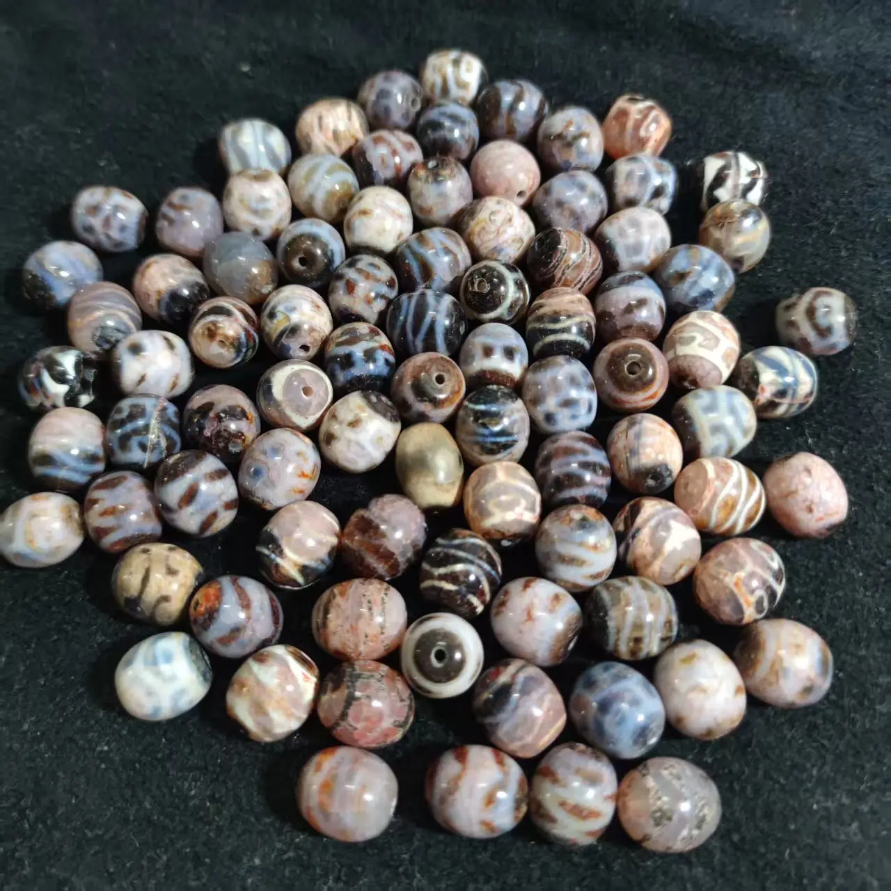 Special Offer 85pcs/lot Dragon scale pattern Daluo Natural Agate Ji Powerful Amulet Collectible