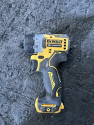 Dewalt Xtreme 12V max Brushless 1/4-in Screwdriver DCF601b (tool only) second-hand