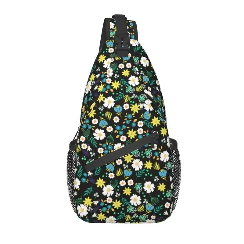 Vintage Tiny Flowers Daisy Sling Crossbody Chest Bag Men Casual Floral Pattern Shoulder Backpack for Camping Biking