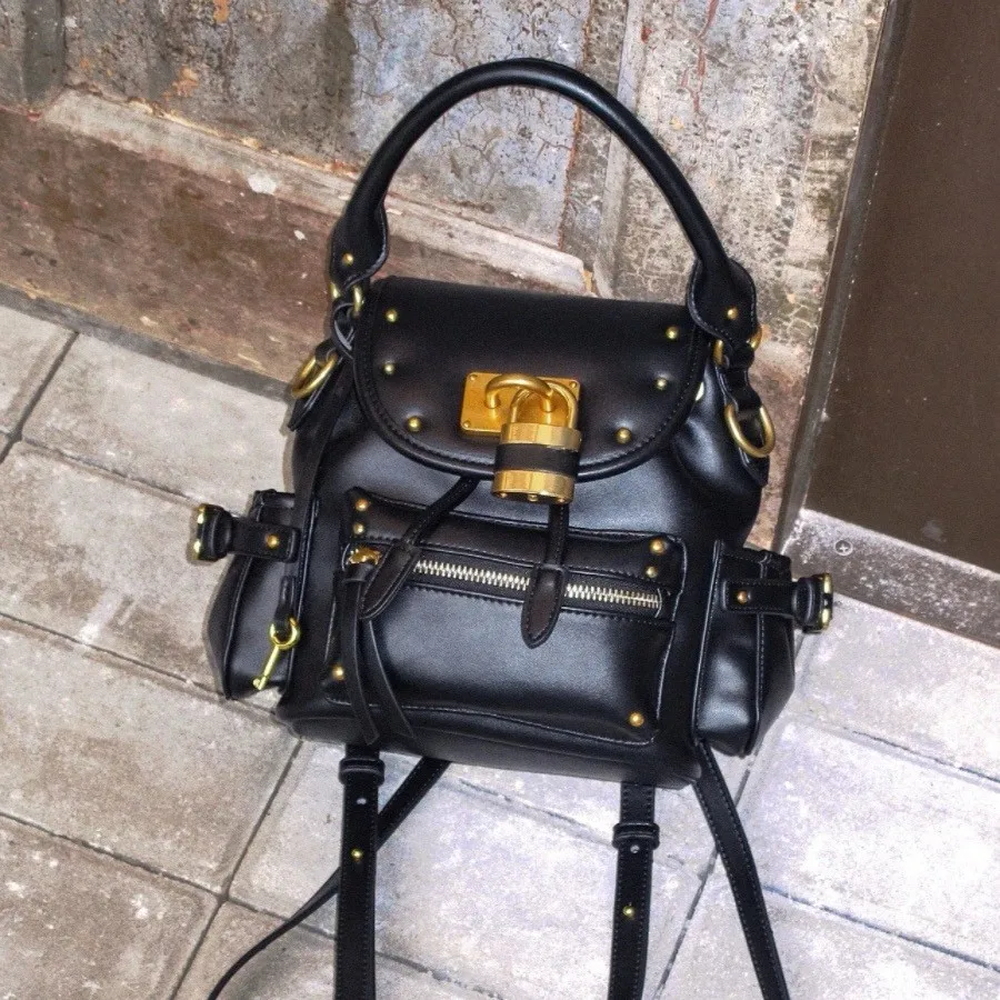 

Luxury Retro Studded Backpack High-end Lock-embellished Commuter Handbag Stylish Premium Women's Backpack New Trendy Women's Bag