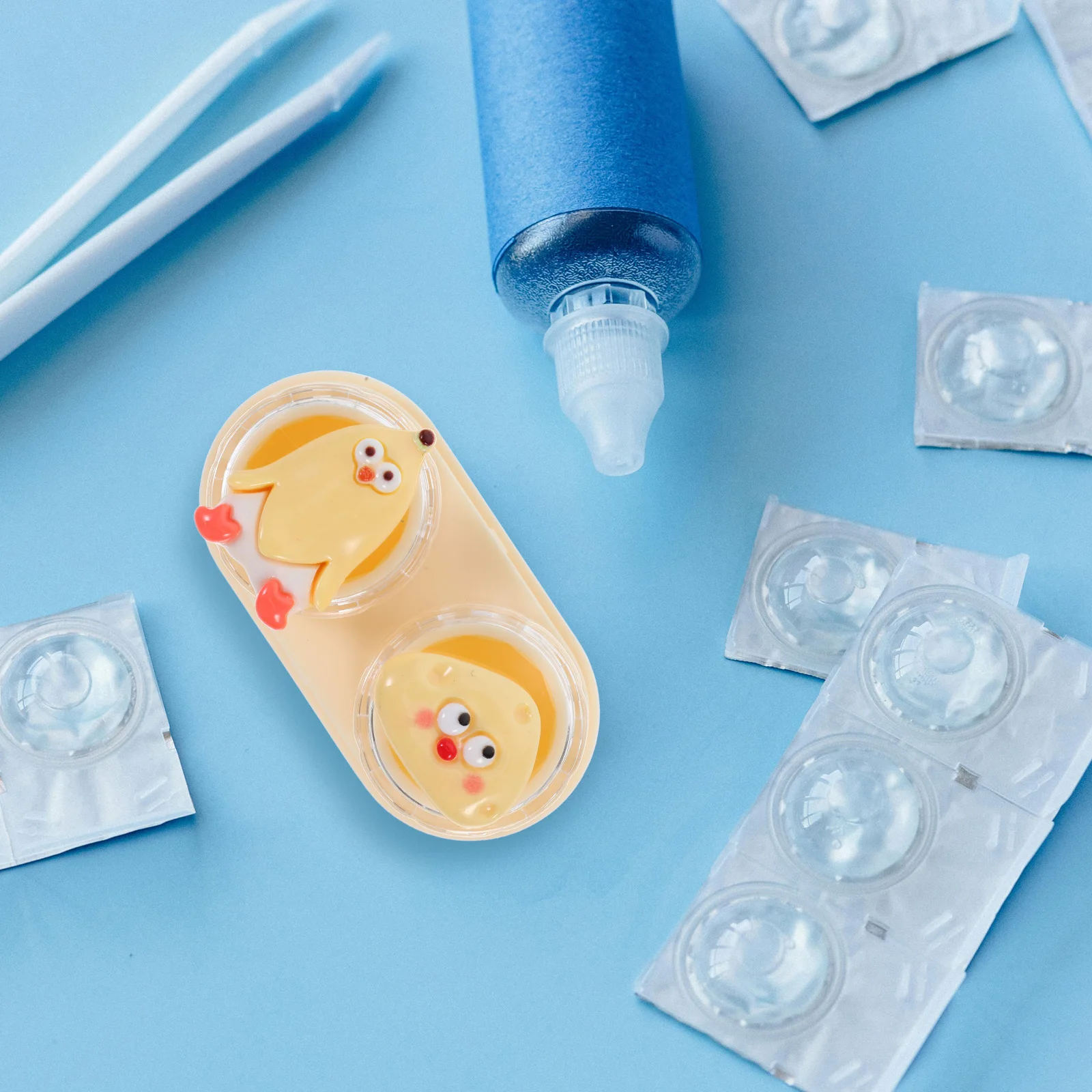 

Cute Cartoon Drawer Style Travel Organizer Tweezers Portable Plastic Container For Lenses Storage Travel