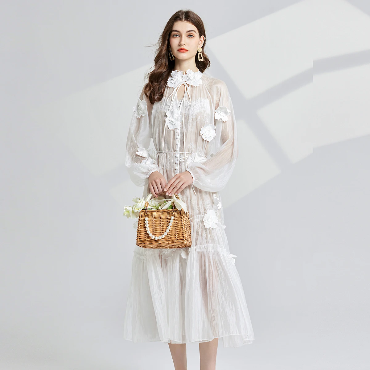 2024 Runway Elegant Autumn Foral Embroidery White Holiday Dress Women O Neck Lantern Sleeve Lace Up Ruffles Loose Midi Vestidos