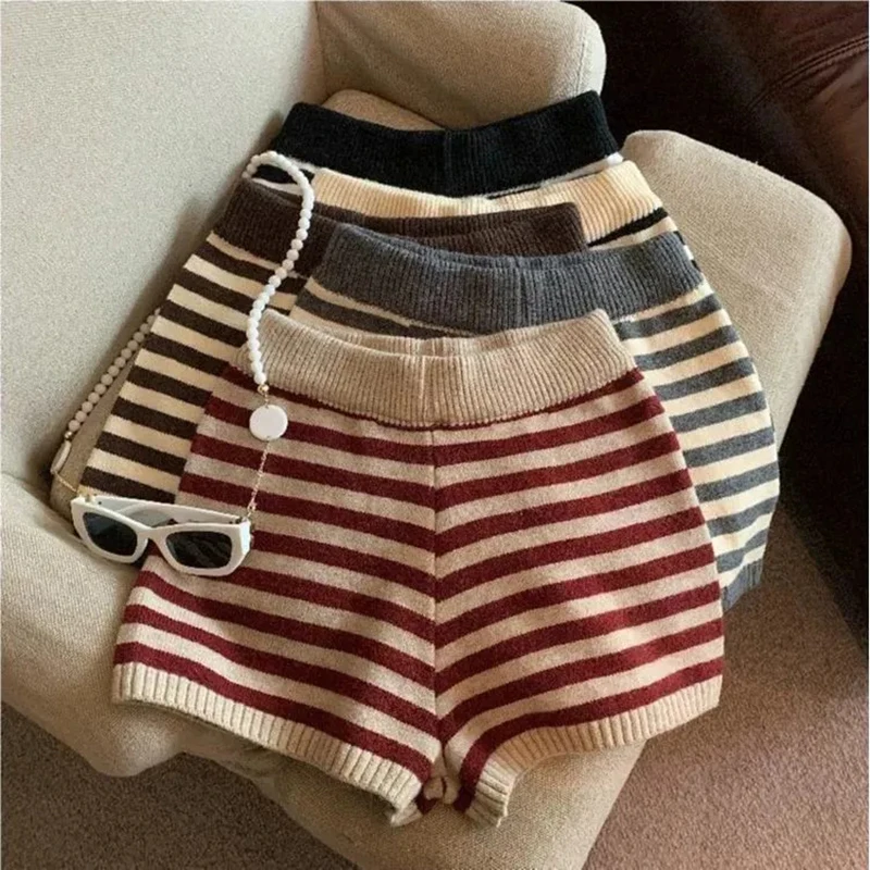 

Полосатые сексуальные вязаные шорты женские винтажные шорты трапециевидной формы с высокой талией в стиле пэчворк в стиле преппи Harajuku Hottie уличная одежда корейские осенние шорты