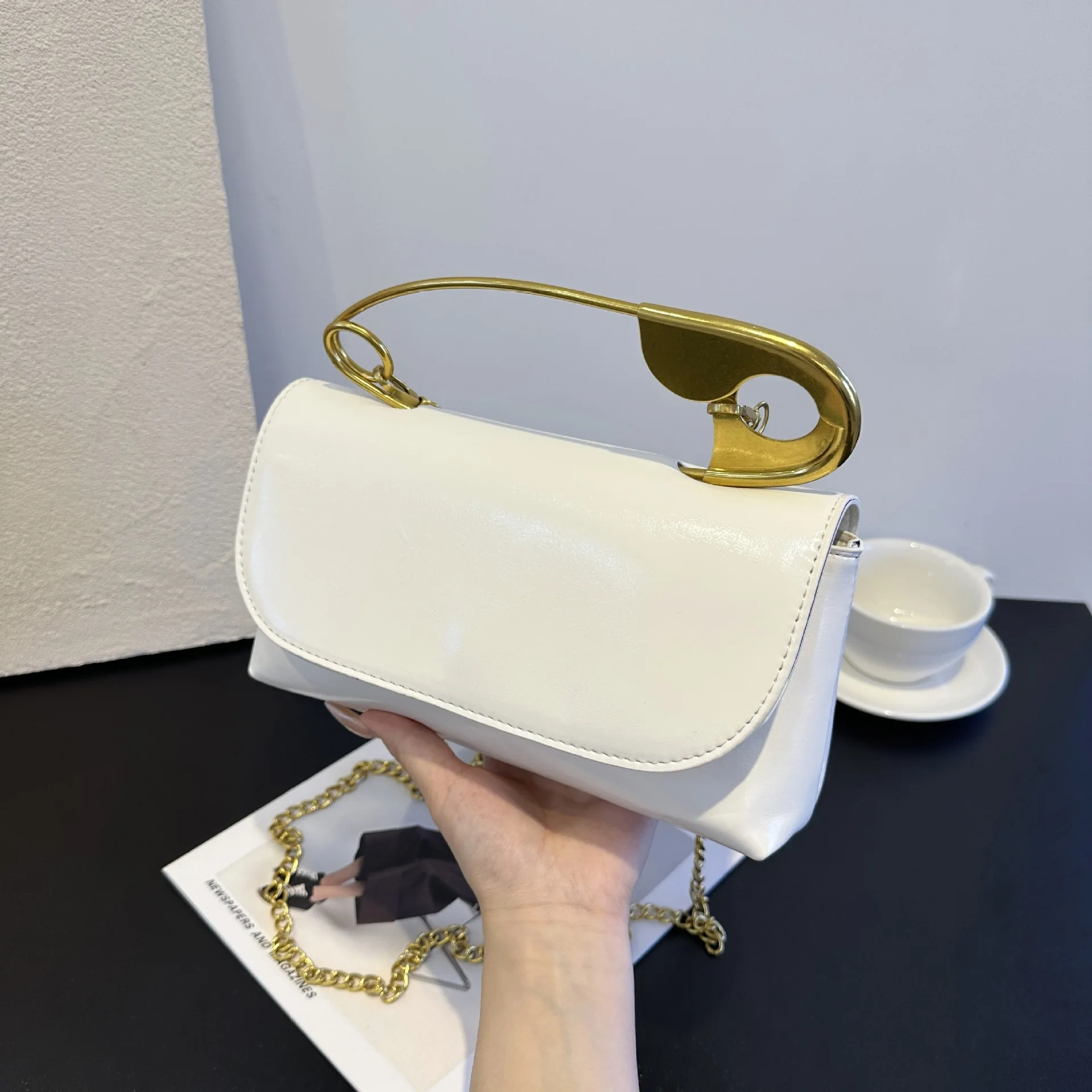 2025-sac-a-bandouliere-minimaliste-pour-femme-elegant-carre-sac-a-main-vintage-ete-sac-a-main-decontracte-mode-fourre-tout-pour-un-usage-quotidien-​