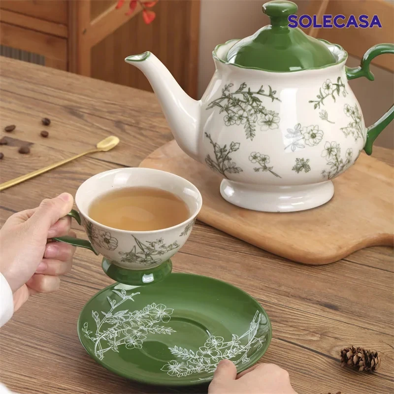 SOLECASA 220 ml Kaffeetasse und Untertasse, Retro-Blumenmuster, Keramik-Kaffeetassen, Nachmittagstee, Tasse und Untertasse, romantisches Teegeschirr-Set