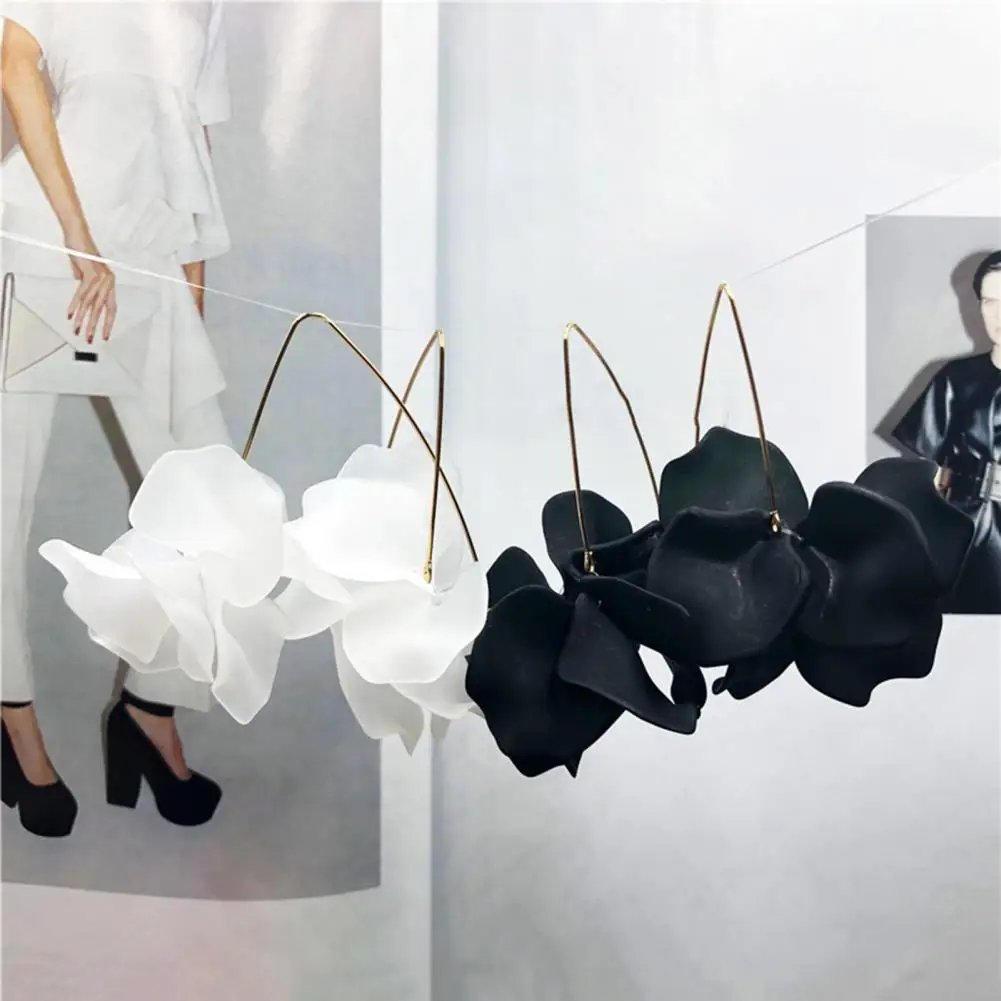 Темперамент 1 пара популярных увеличенных длинных крючков аксессуары Женские Висячие серьги в форме растений для вечерние