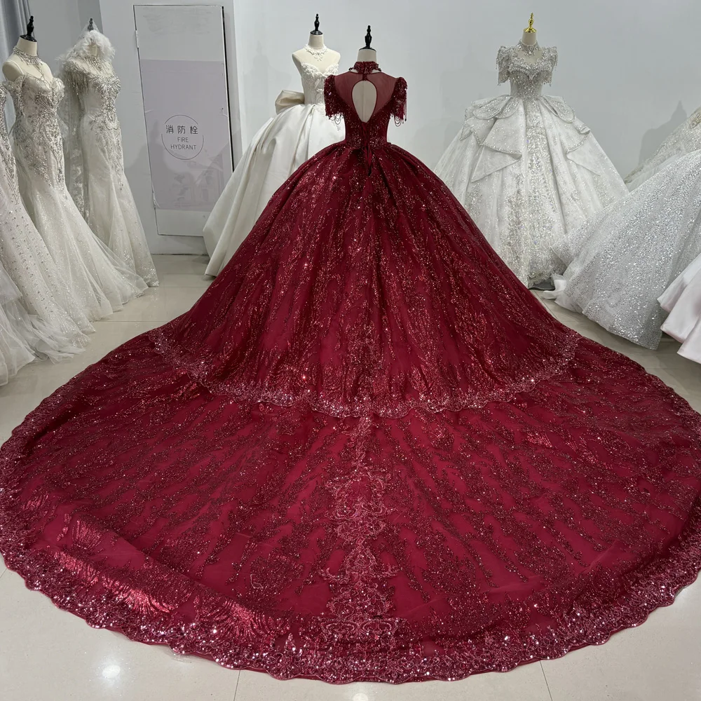 Abiti da sera di lusso 2025 mezza manica o-collo ricamo di cristallo con perline buco della serratura sul retro abiti lunghi rossi per occasioni speciali