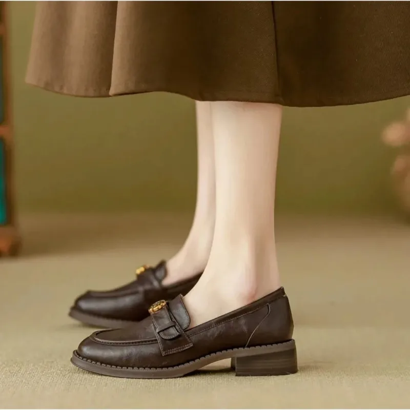 

Женская обувь в стиле ретро, круглые туфли, базовые туфли, кожаные туфли, туфли на среднем каблуке, новая обувь, повседневная обувь, лоферы