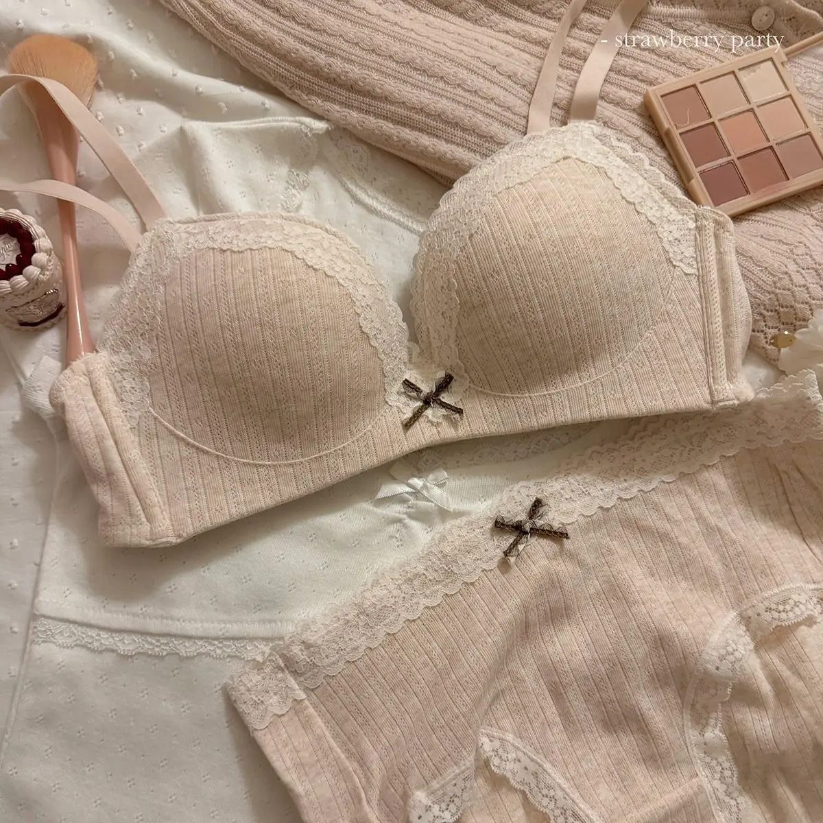 Thumbnail 3 - #47 Push-Up Lace Bras Ranking List in 2026