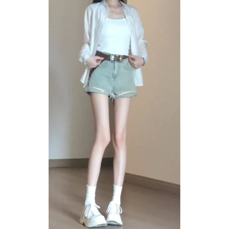 

Светлые джинсовые шорты с щетиной для женщин летом, новые свободные и универсальные широкие брюки в корейском стиле, шорты