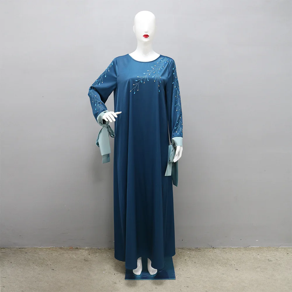 Vestido largo suelto para mujer, moda árabe de Oriente Medio de Dubái, bata Abaya de satén con contraste de Color de diamante caliente