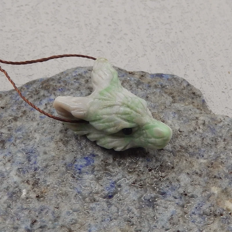 Natural Stone Variscite Wolf Head Pendant Bead,Handcarved Animal Pendant DIY Jewelry Necklace Accessories 25x17x10mm 4g