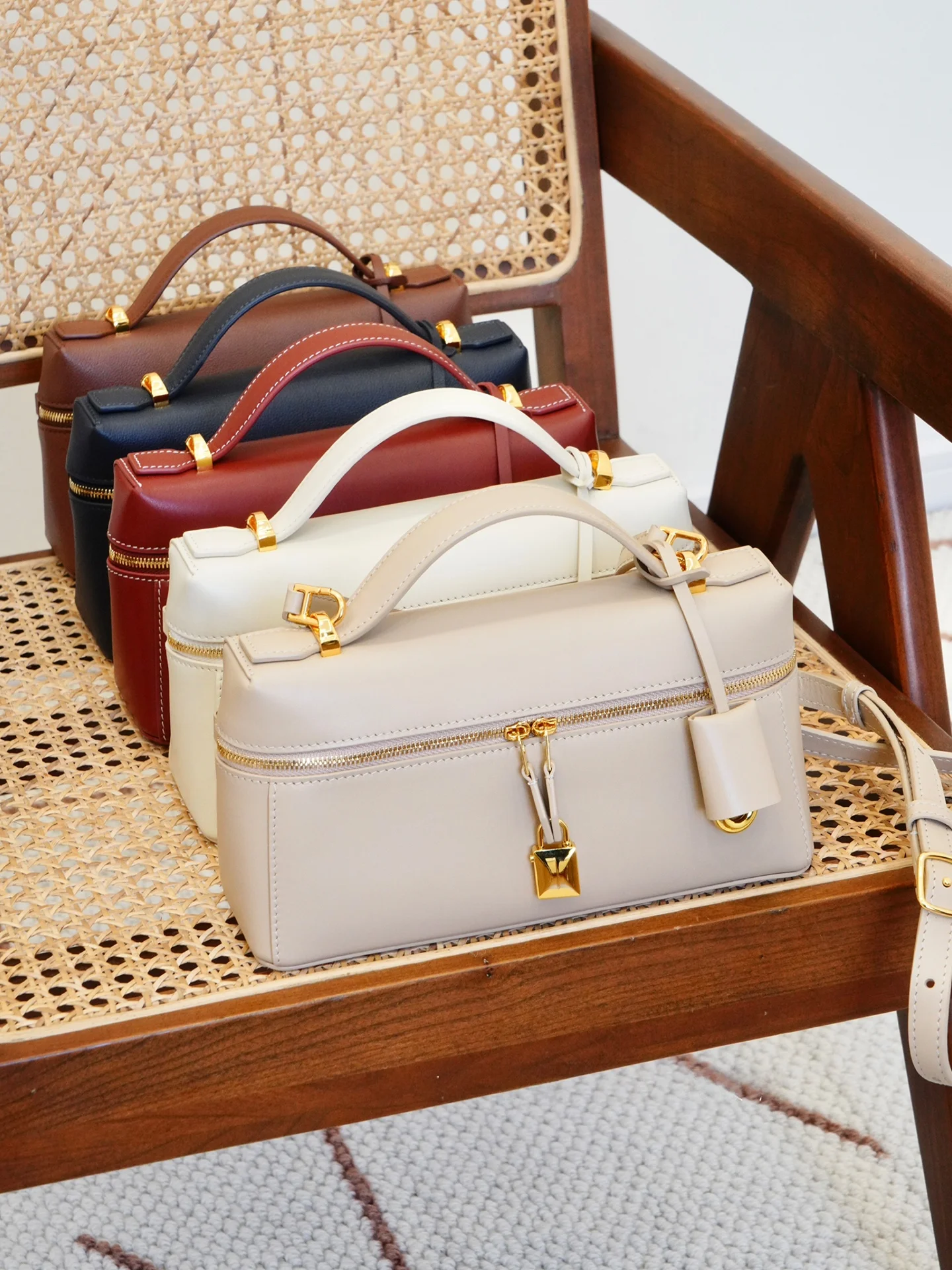 

Rou Box Bag Сумка из воловьей кожи Сумка через плечо Ланчбокс Sle Повседневный коврик Женская сумка Сумка на одном плечевом ремне